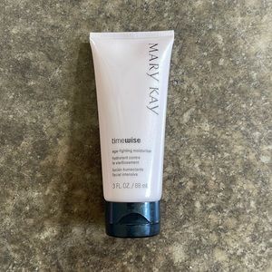 Mary Kay time wise age-fighting moisturizer Normal to Dry Skin